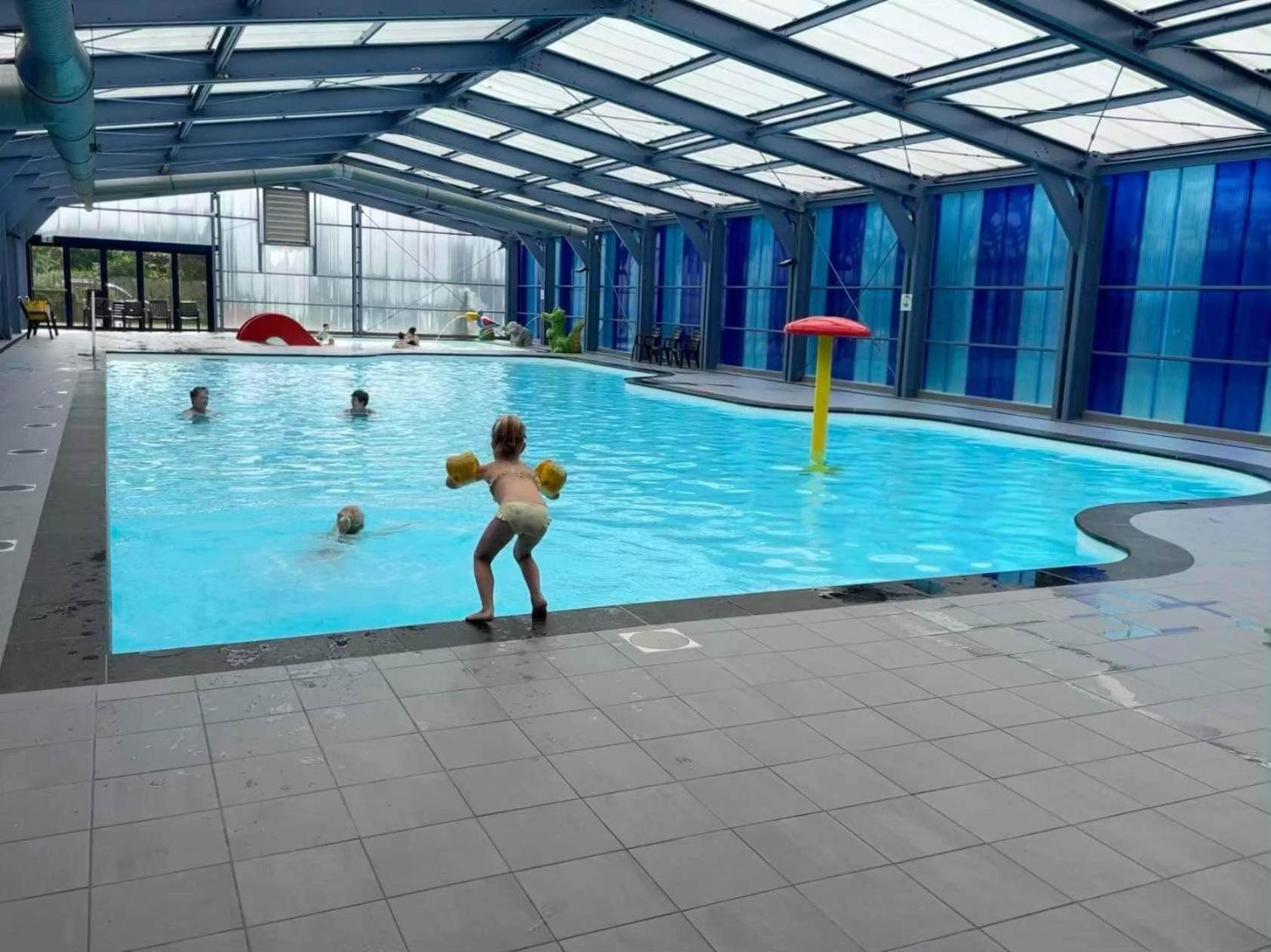 Het Familie Boshuisje - Vakantiewoning Op Prachtig Park Met Veel Faciliteiten Inc Ligbad Gramsbergen Exterior photo